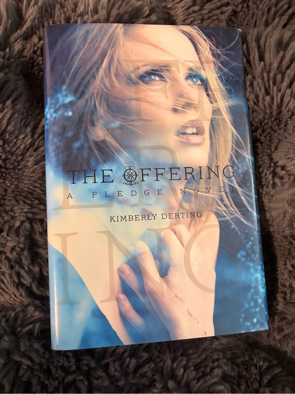 Kimberly Derting The Offering Hardcover Book - Blue Cover